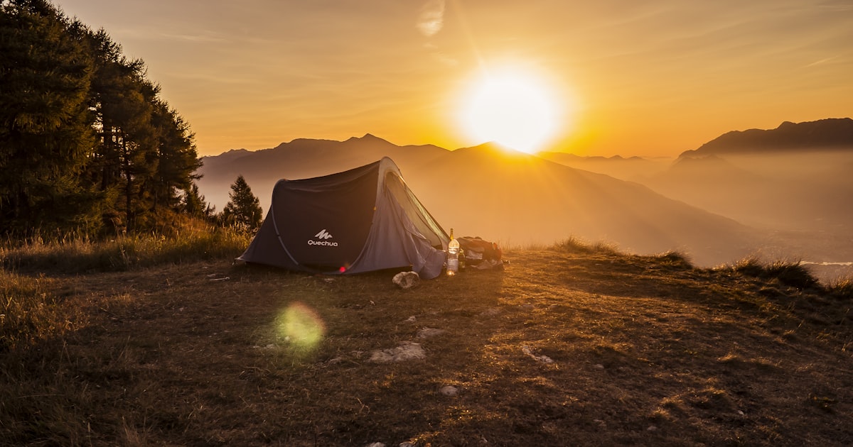 Festival en plein air avec éclairage et énergie portable