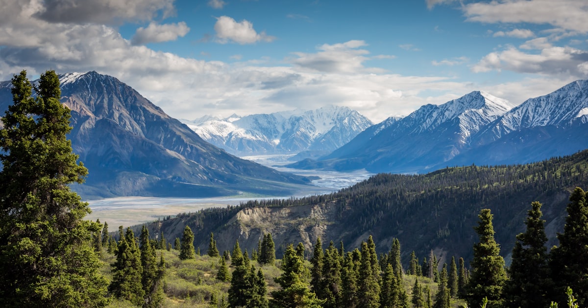 Expédition alpine en haute montagne avec énergie portable